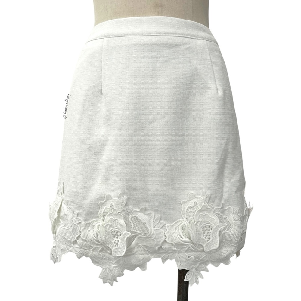 Asilio- White Crocodile Tears Lace Mini Skirt Size US 6